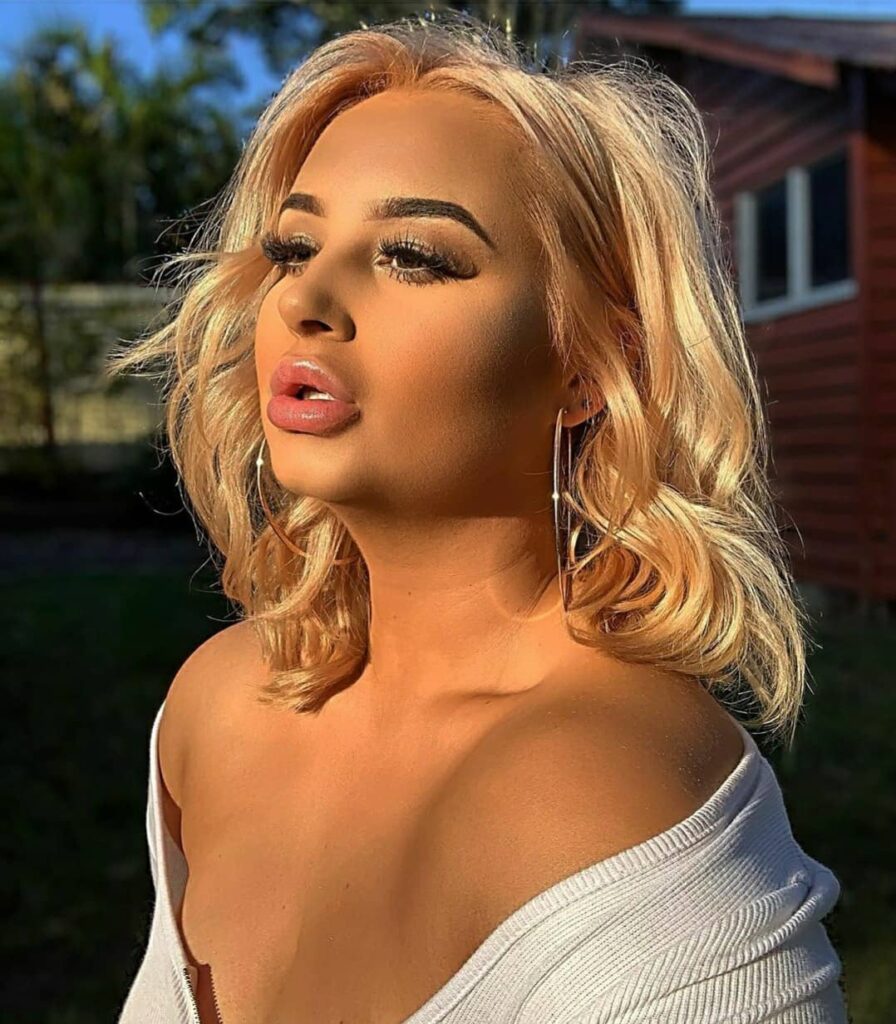 Blonde hair by Samantha